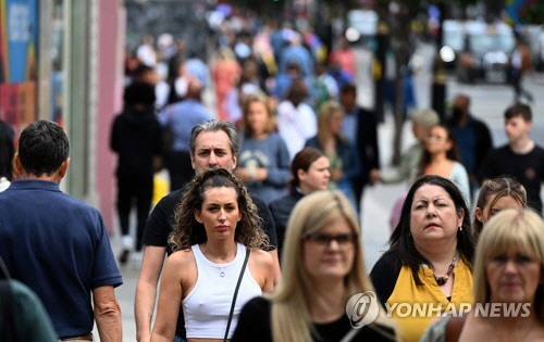 영국 대법원의 평등법 해석에 따라 일상의 지각변동을 앞둔 영국. [EPA=연합뉴스]